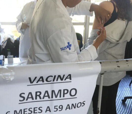 Ministério da Saúde alerta para risco de retorno do sarampo ao Brasil