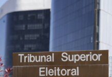 Totalização de votos é suspensa em todo o país pelo TSE