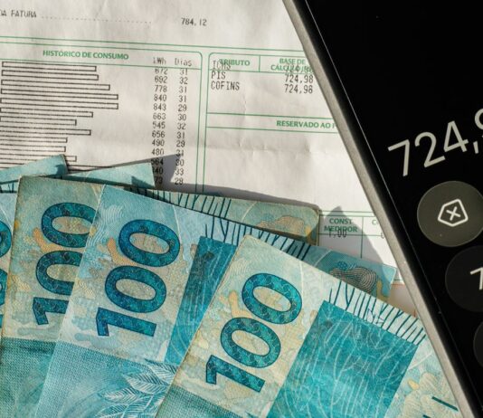Dívida pública fica em 82,9% do PIB, e déficit soma R$ 5,5 bilhões