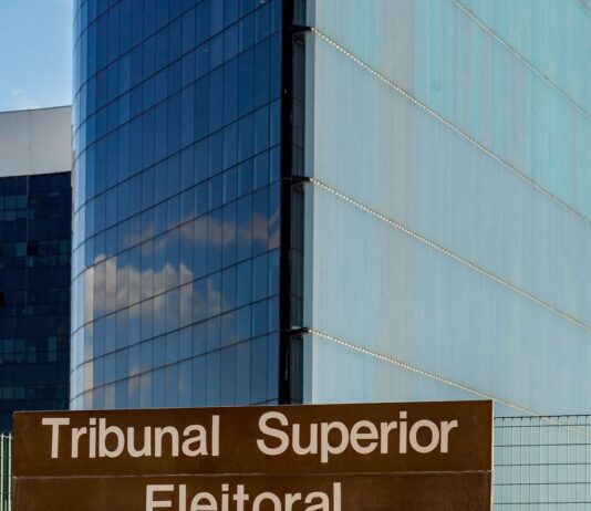 TSE define ministros que analisarão recursos durante apuração