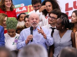 Lula tem mais de 51% dos votos e é reeleito para quarto mandato