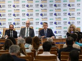 Retotalização de votos no RJ confirma Douglas Ruas como governador